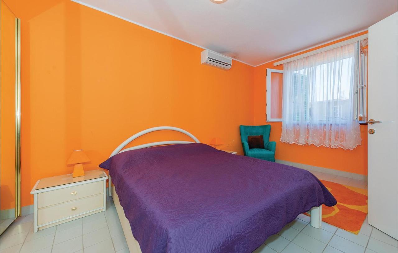 Lovely Apartment In Rogoznica With Wifi Ngoại thất bức ảnh