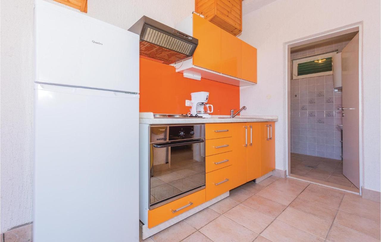 Lovely Apartment In Rogoznica With Wifi Ngoại thất bức ảnh
